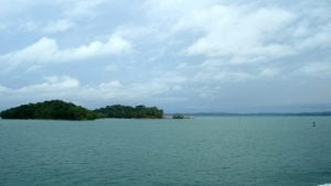 Foto panorámica del Lago Gatún en Panamá