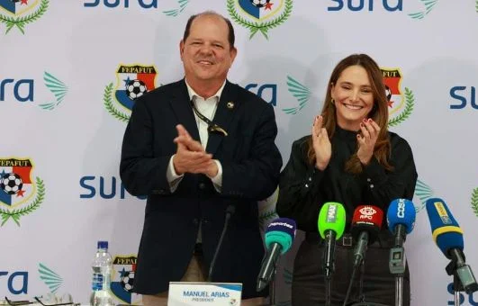 Firma convenio entre la Federación Panameña de Fútbol y SURA Panamá